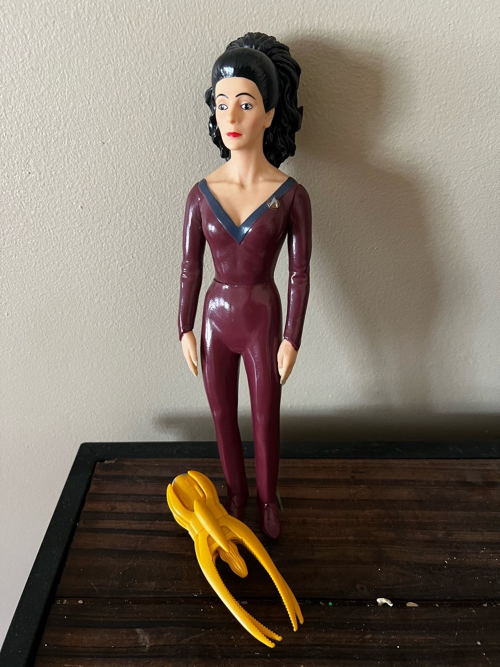 1992 Maroon Star Trek Deanna Troi Action Figure Yellow Accessory Collectible
